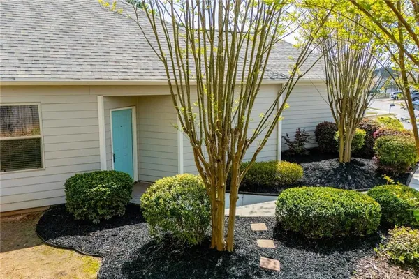 $239,900 | 240 River Meadow Drive, LaGrange, GA 30241