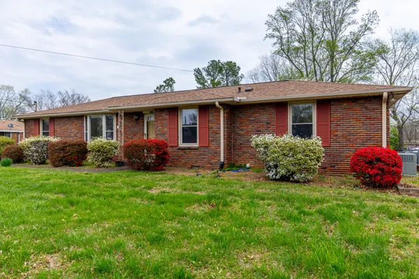$368,500 | 117 Elnora Drive, Hendersonville, TN 37075