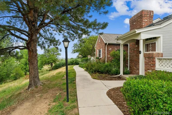 $498,000 | 2910 West Long Circle, Unit D, Littleton, CO 80120