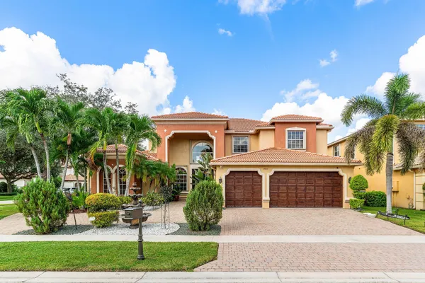 $990,000 | 9915 Vía Bernini, Lake Worth, FL 33467
