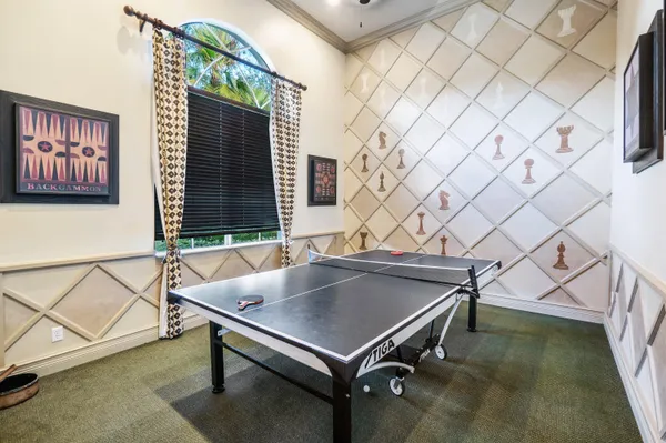 $990,000 | 9915 Vía Bernini, Lake Worth, FL 33467