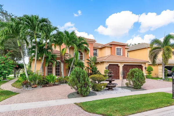 $990,000 | 9915 Vía Bernini, Lake Worth, FL 33467
