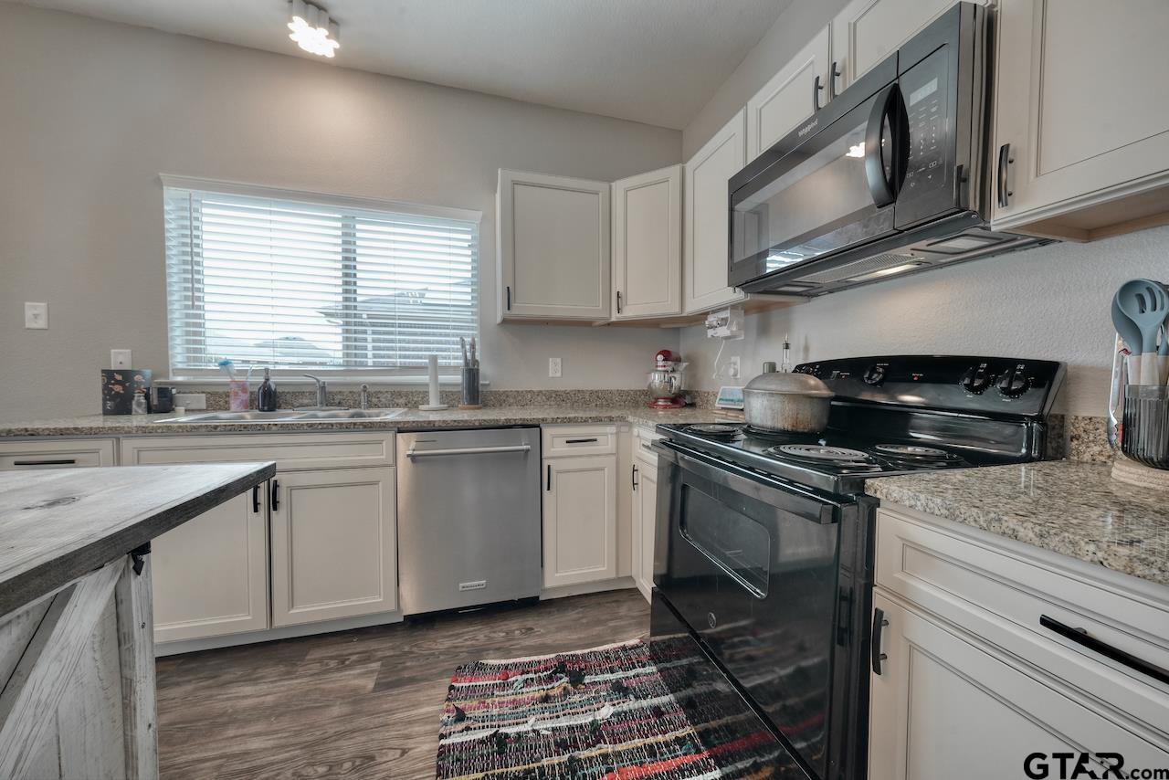 306 Ruffin Road Mabank, TX 75147 - Photo 15 of 43