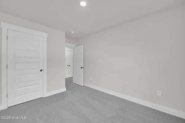 $2,100 | 123 South Grassland Road, Surf City, NC 28445