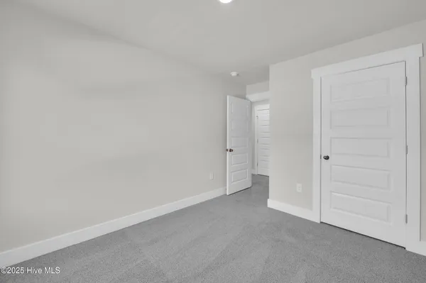 $2,100 | 123 South Grassland Road, Surf City, NC 28445