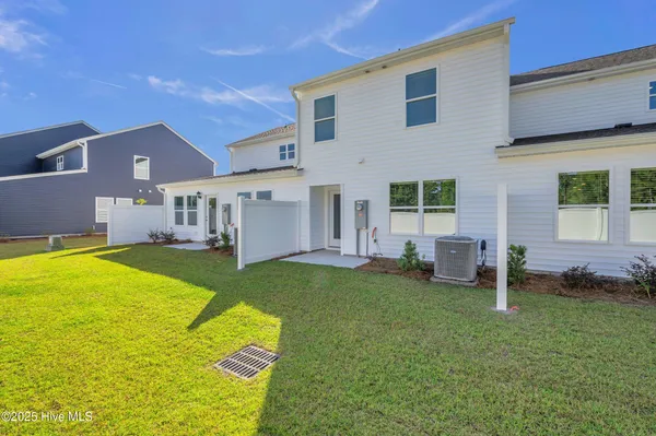 $2,100 | 123 South Grassland Road, Surf City, NC 28445