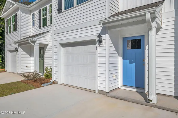 $2,100 | 123 South Grassland Road, Surf City, NC 28445