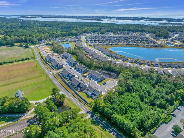 $2,100 | 123 South Grassland Road, Surf City, NC 28445