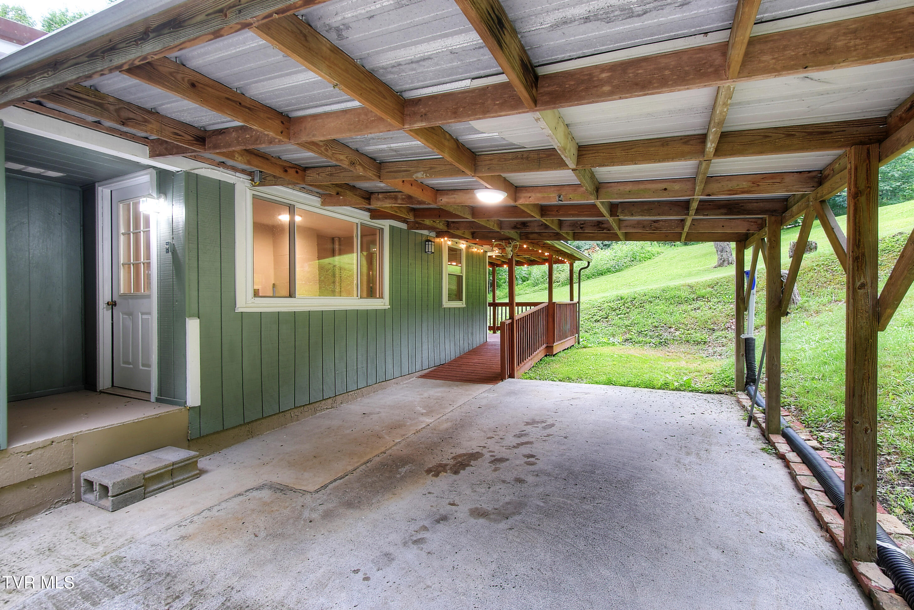 642 Dennis Cove Road Hampton, TN 37658 - Photo 30 of 35 30