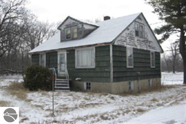 3698 East Twining Road Turner, MI 48765 - Photo 3 of 6 1763816-2.JPG