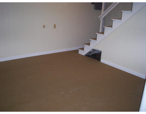 105 Weyham Road Weymouth, MA 02191 - Photo 6 of 9 Gallery Image 6