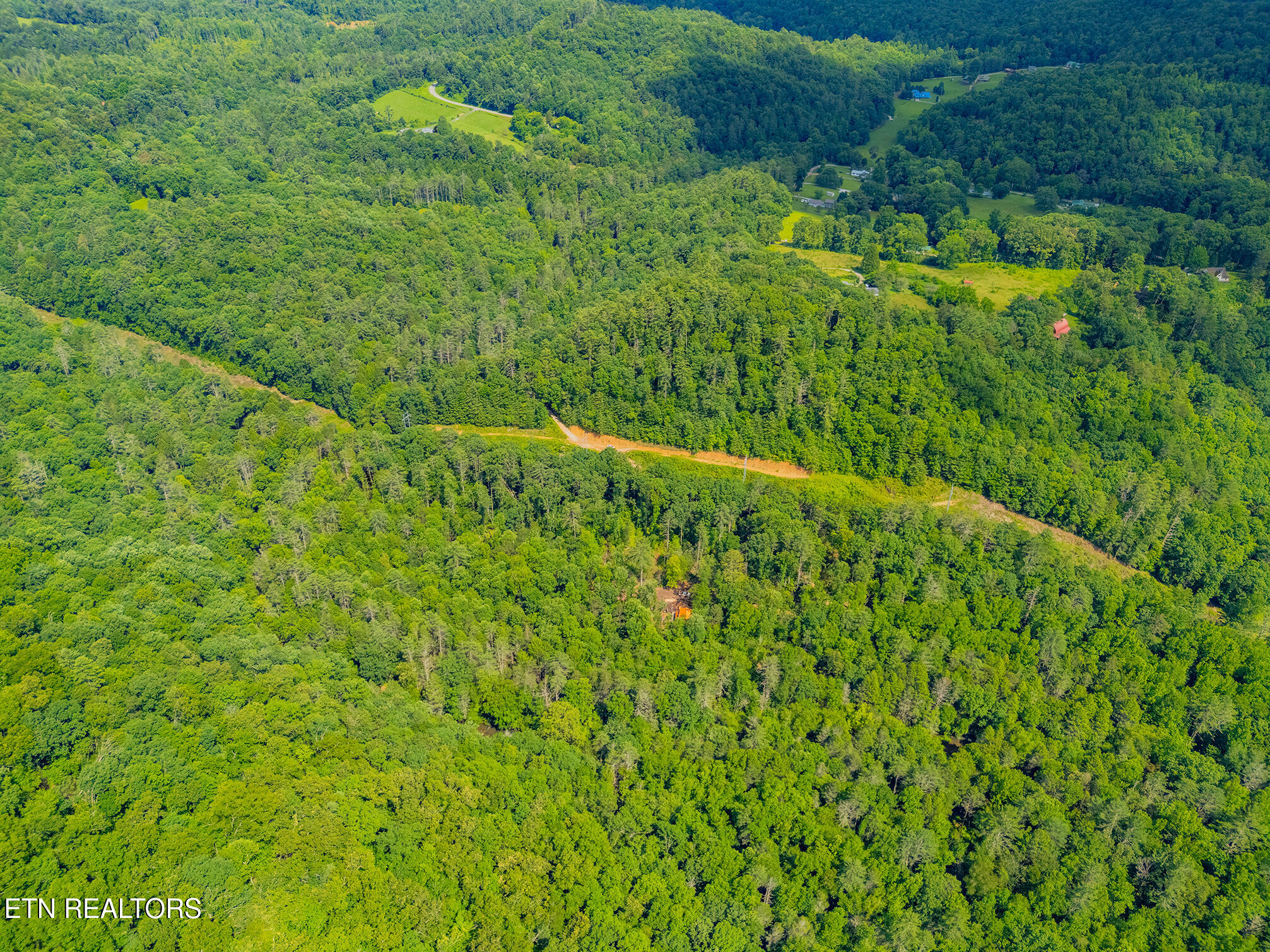 118 Authorn Sheldon Road Harriman, TN 37748 - Photo 37 of 59 43 - DJI_20250617161638_0070_D-HDR