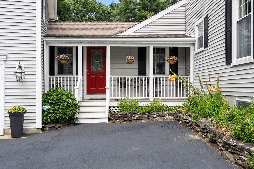 799 Hanover Street Hanover, MA 02339 - Photo 3 of 39