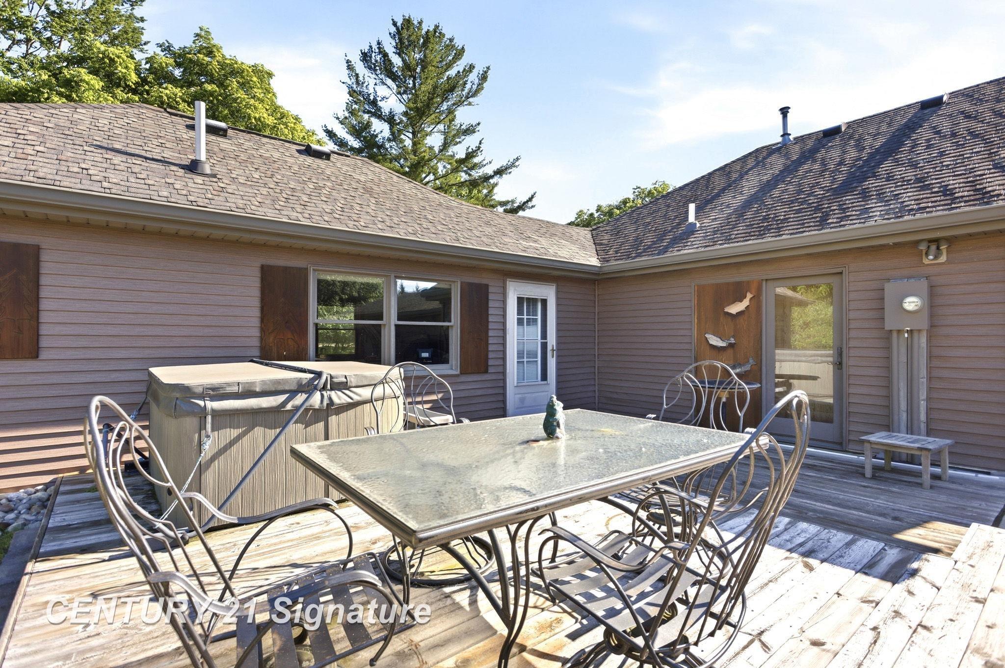 4065 North River Road Freeland, MI 48623 - Photo 30 of 47