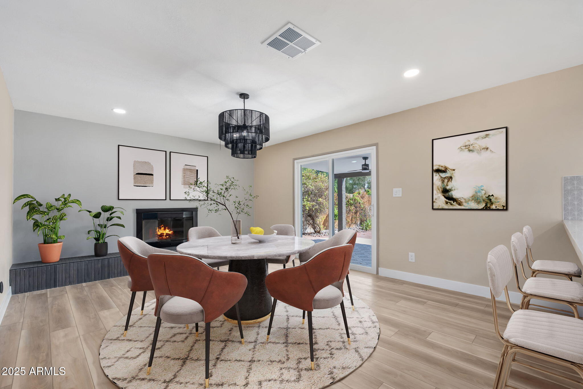 3121 West Hearn Road Phoenix, AZ 85053 - Photo 11 of 39 3121 W Hearn Rd - 11