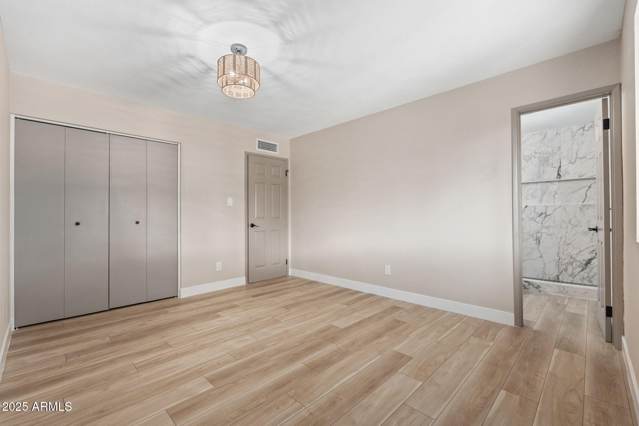 3121 West Hearn Road Phoenix, AZ 85053 - Photo 16 of 39 3121 W Hearn Rd - 16