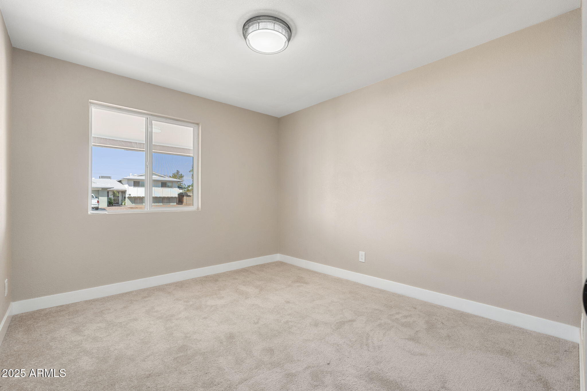 3121 West Hearn Road Phoenix, AZ 85053 - Photo 20 of 39 3121 W Hearn Rd - 20