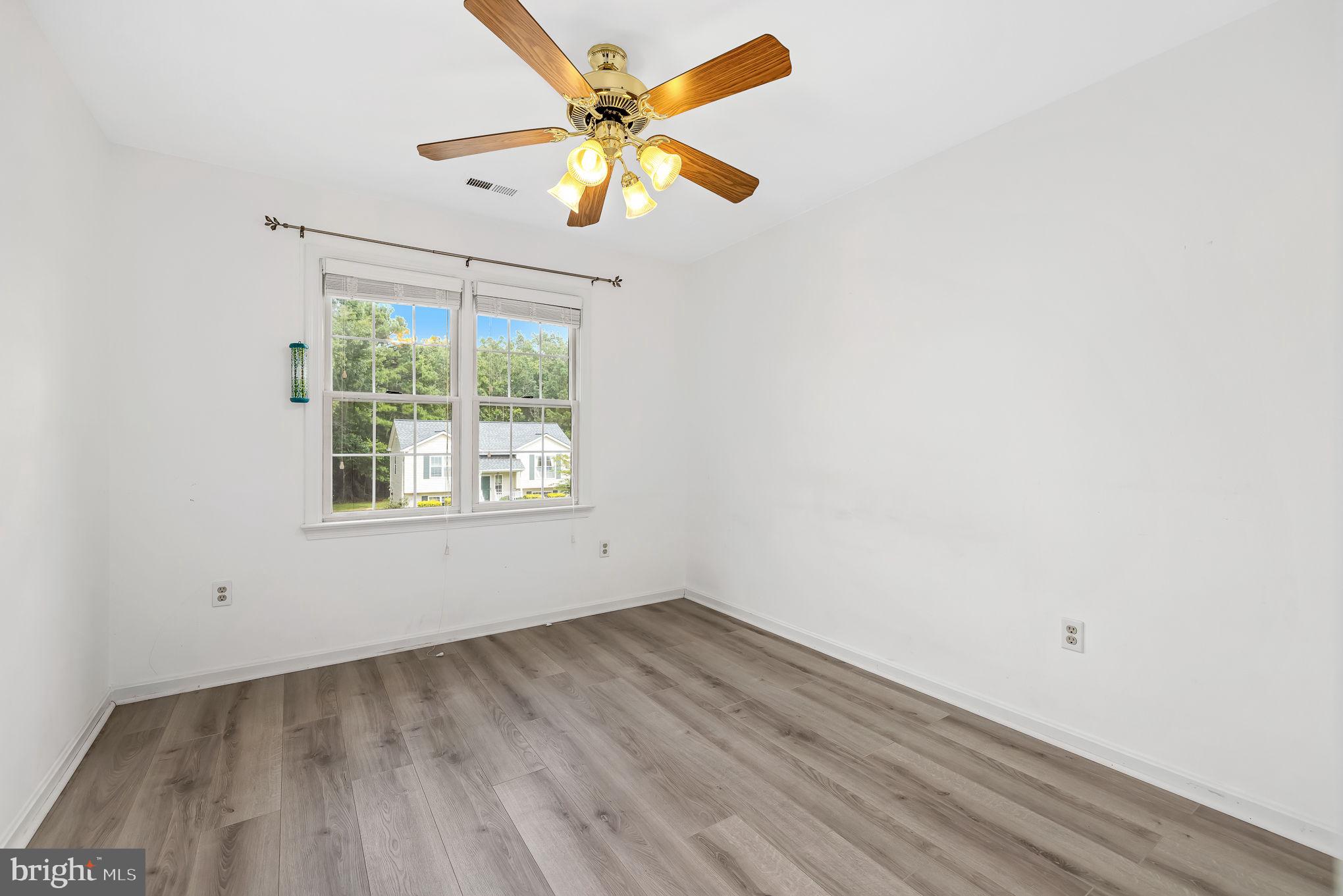 8614 Oldham Road Fredericksburg, VA 22408 - Photo 23 of 33 Second bedroom
