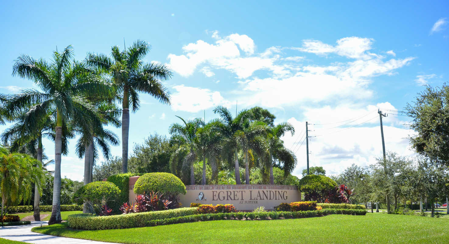 394 Mallard Point Jupiter, FL 33458 - Photo 3 of 16 a view of a garden