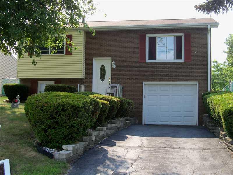119 Euclid Avenue McKees Rocks, PA 15136 - Photo 1 of 9 Exterior Front.
