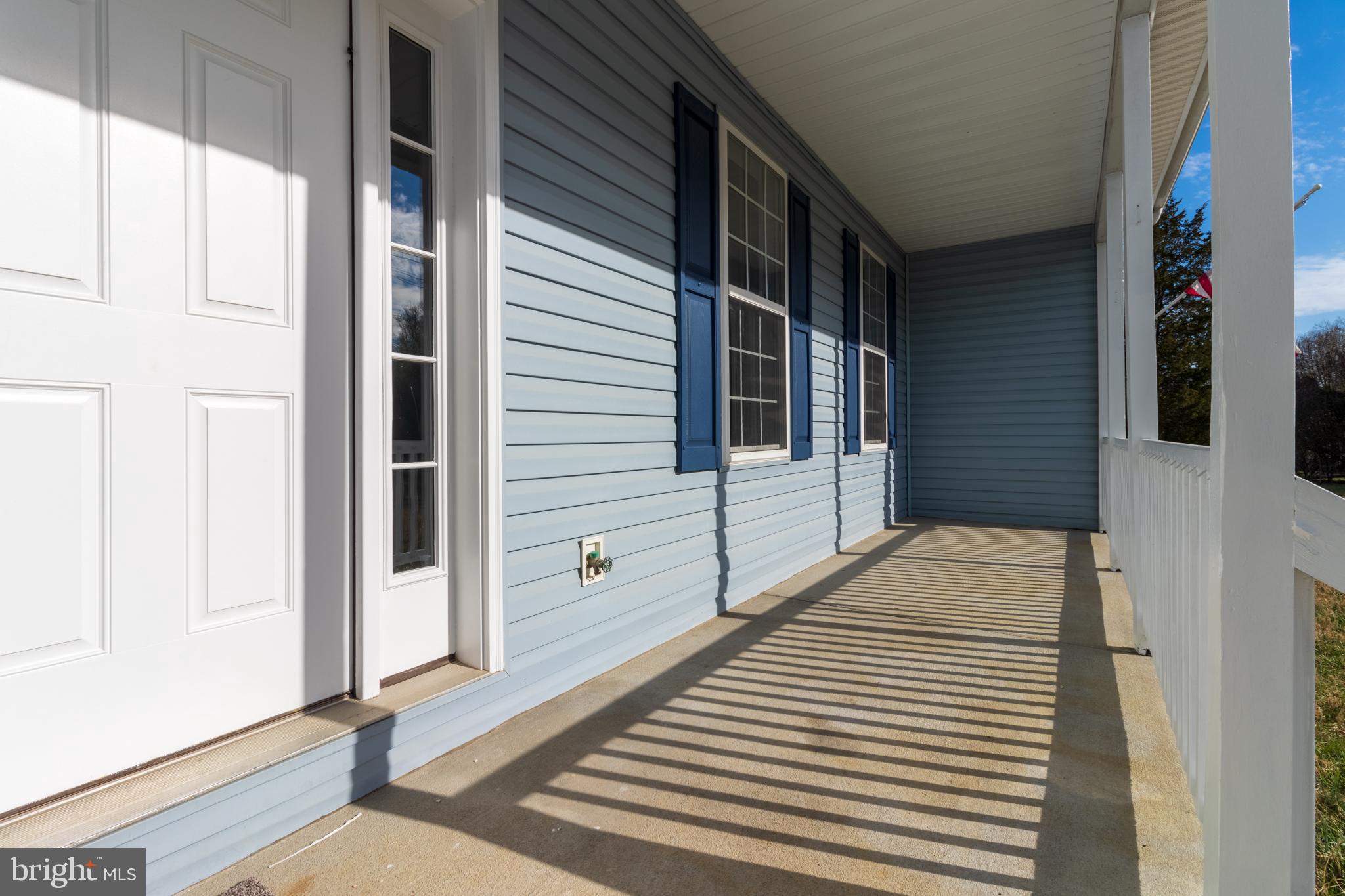 12206 Brandywine Road Brandywine, MD 20613 - Photo 4 of 62 at the front door