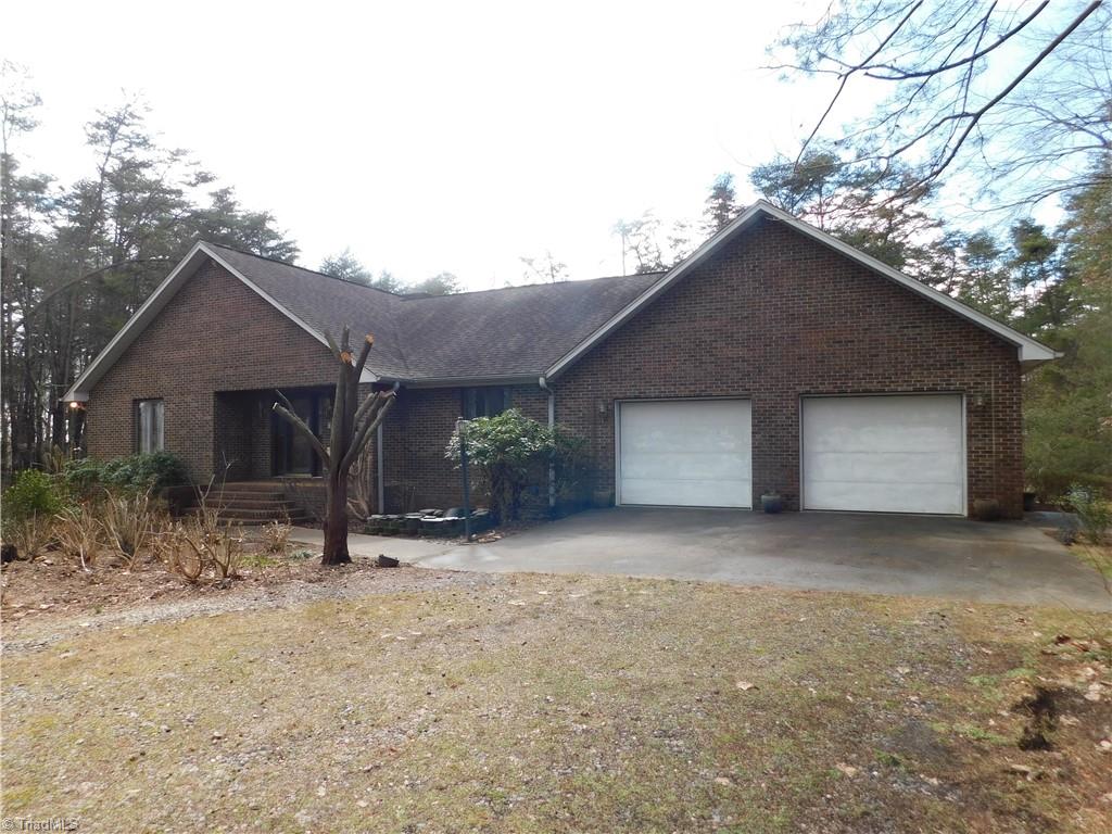 464 Caudle Road Pinnacle, NC 27043 - Photo 1 of 50