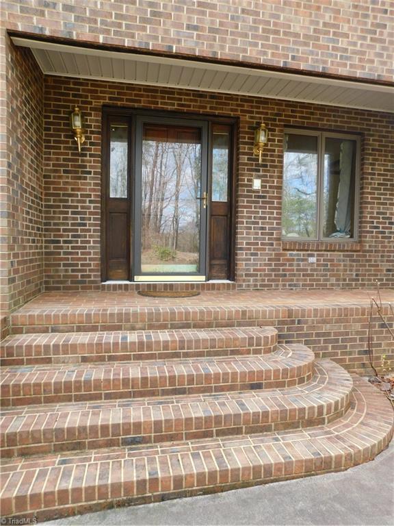 464 Caudle Road Pinnacle, NC 27043 - Photo 2 of 50