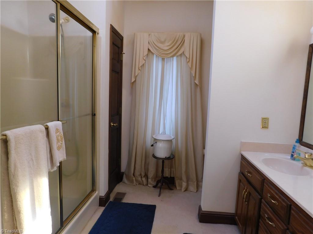 464 Caudle Road Pinnacle, NC 27043 - Photo 12 of 50
