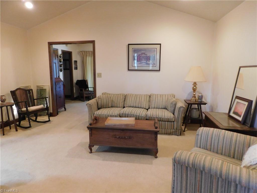 464 Caudle Road Pinnacle, NC 27043 - Photo 4 of 50