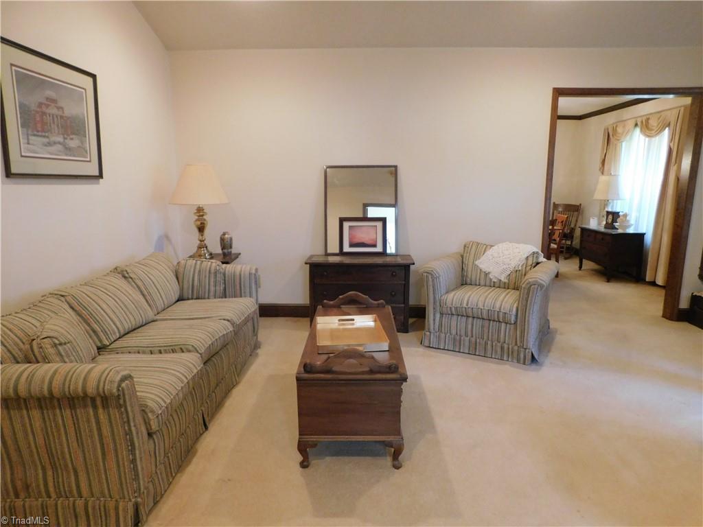 464 Caudle Road Pinnacle, NC 27043 - Photo 5 of 50