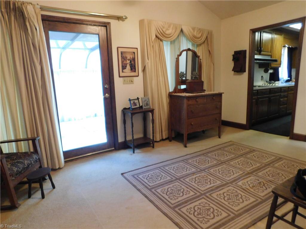 464 Caudle Road Pinnacle, NC 27043 - Photo 8 of 50