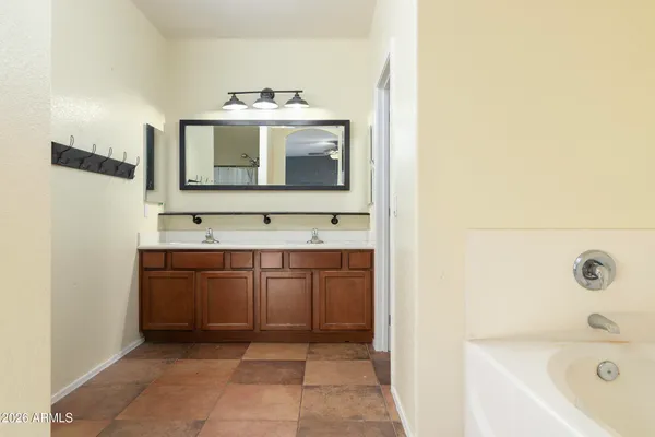 $537,000 | 1053 East Harvest Road, San Tan Valley, AZ 85140