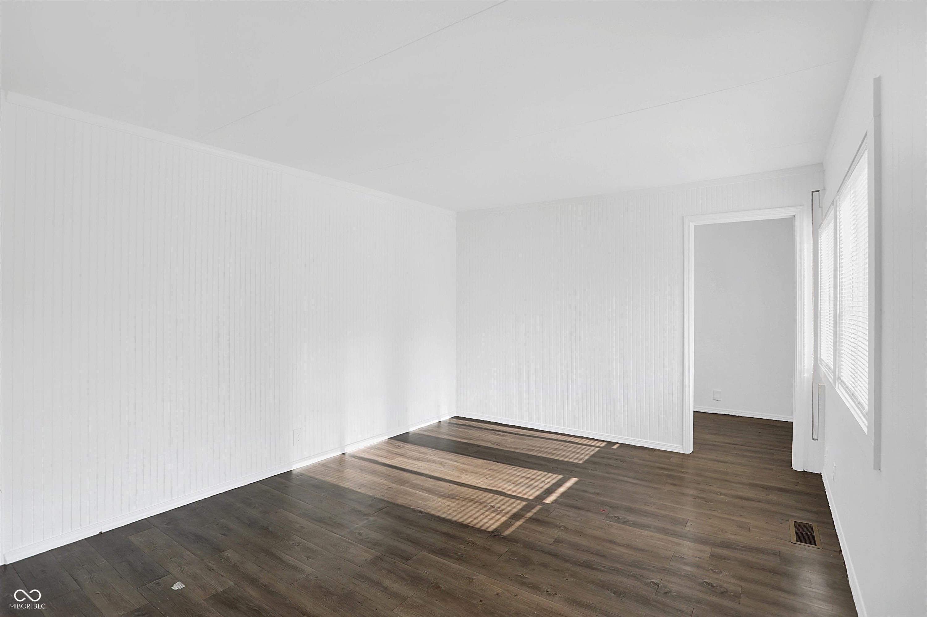 3448 Minger Road Indianapolis, IN 46222 - Photo 6 of 37 Gallery Image 6