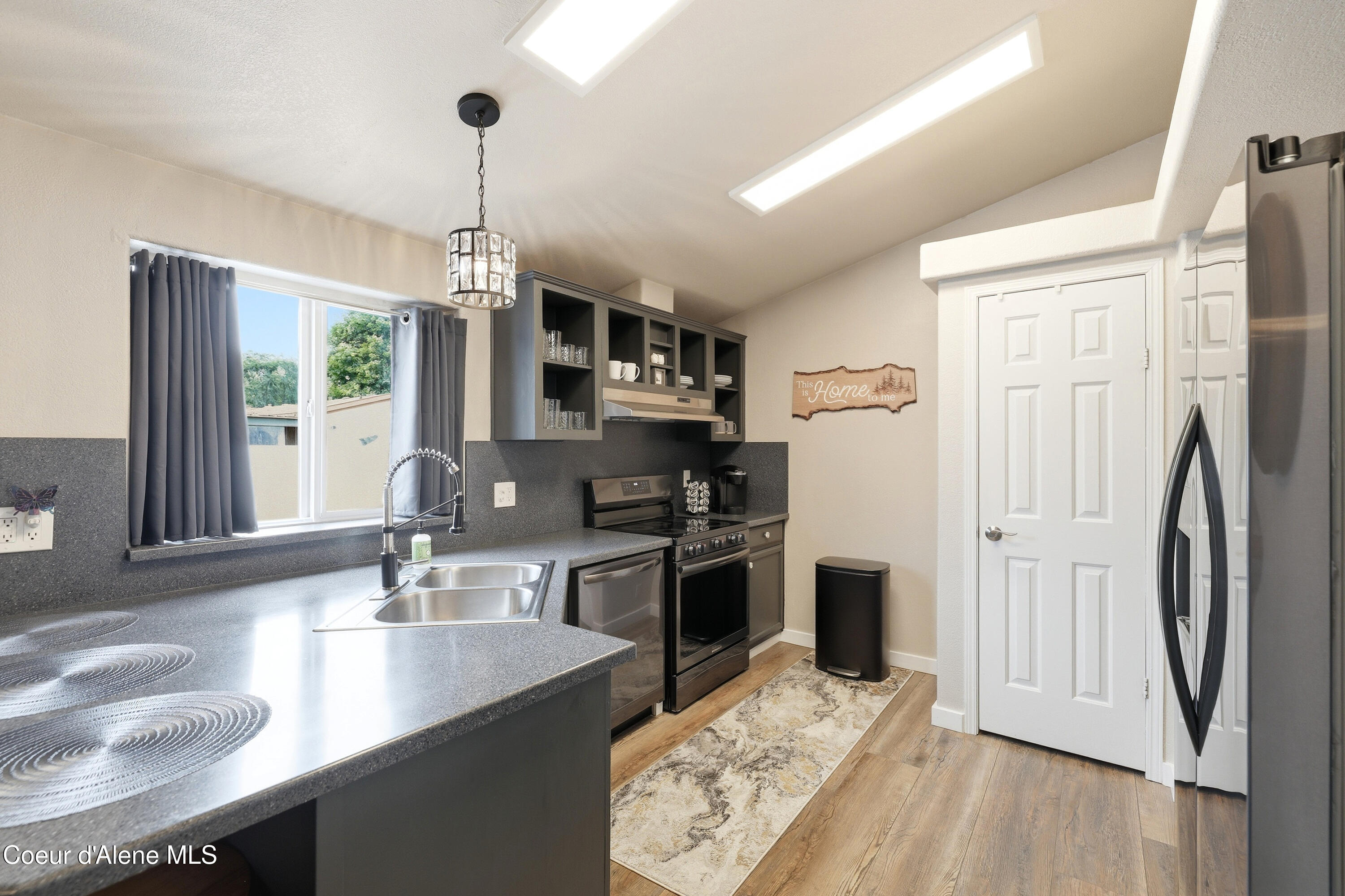 1339 West Aden Court Coeur D'Alene, ID 83815 - Photo 11 of 36 1339 W Aden Ct_RedHogMedia 15
