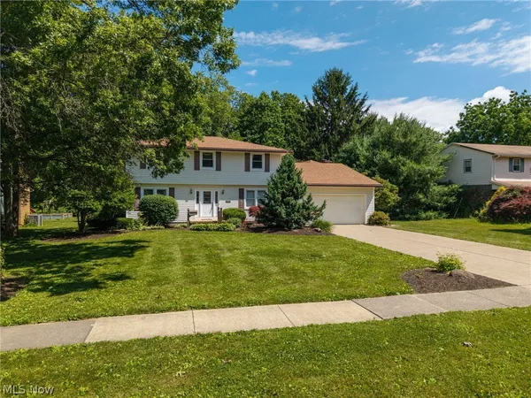$364,900 | 502 Farr Avenue, Wadsworth, OH 44281