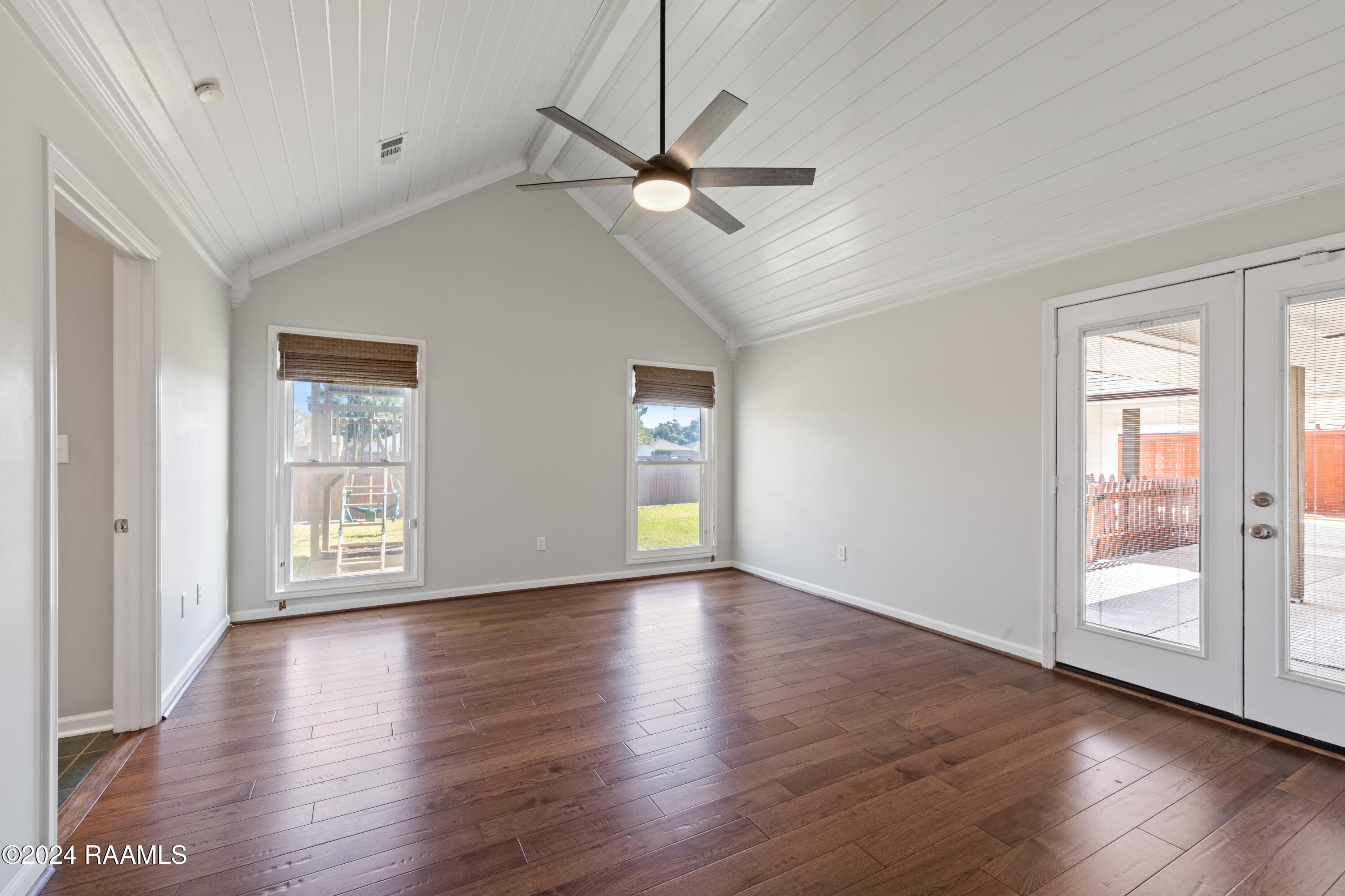 212 Candlelight Drive Lafayette, LA 70506 - Photo 14 of 50 212Candlelight-88