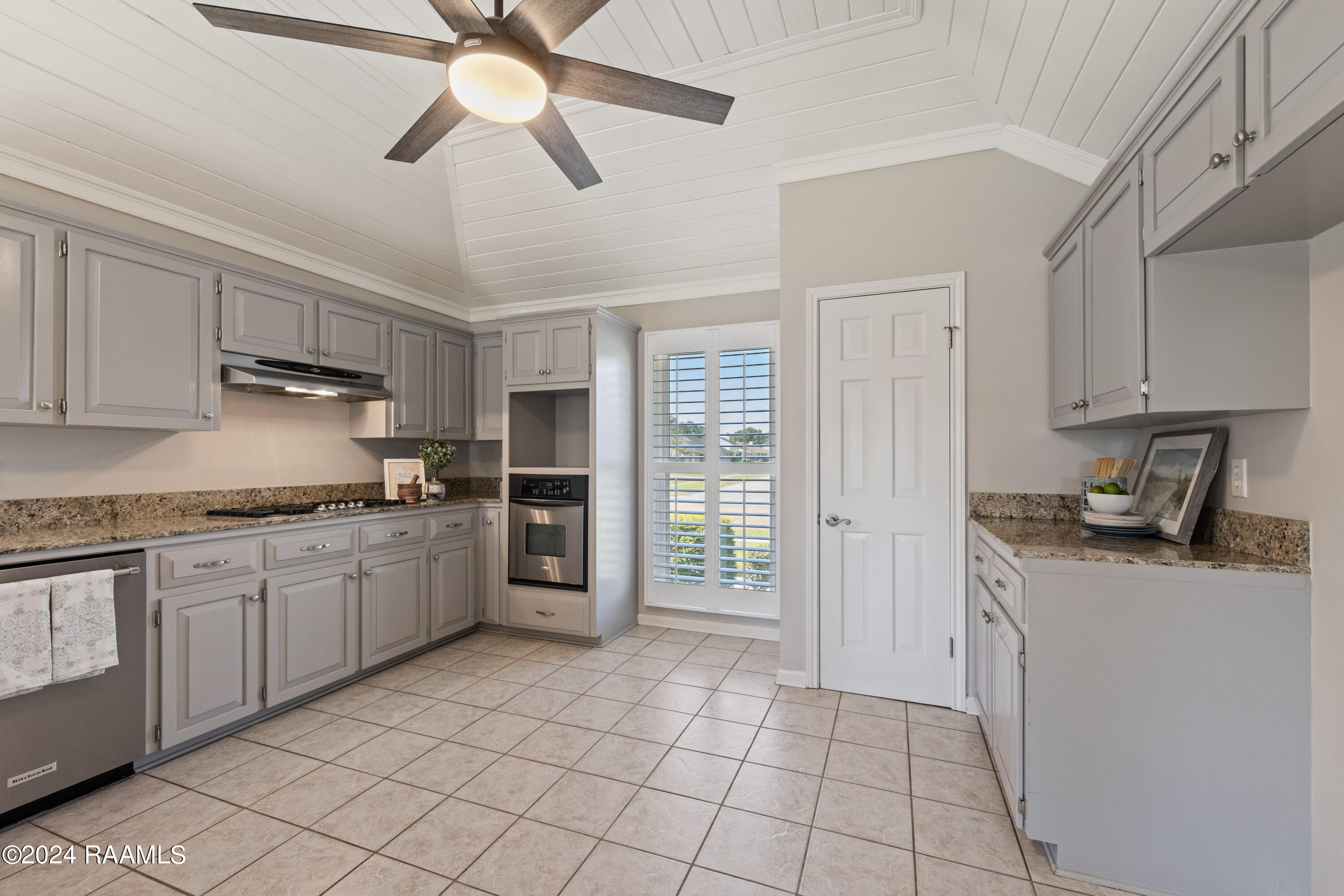 212 Candlelight Drive Lafayette, LA 70506 - Photo 20 of 50 212Candlelight-68