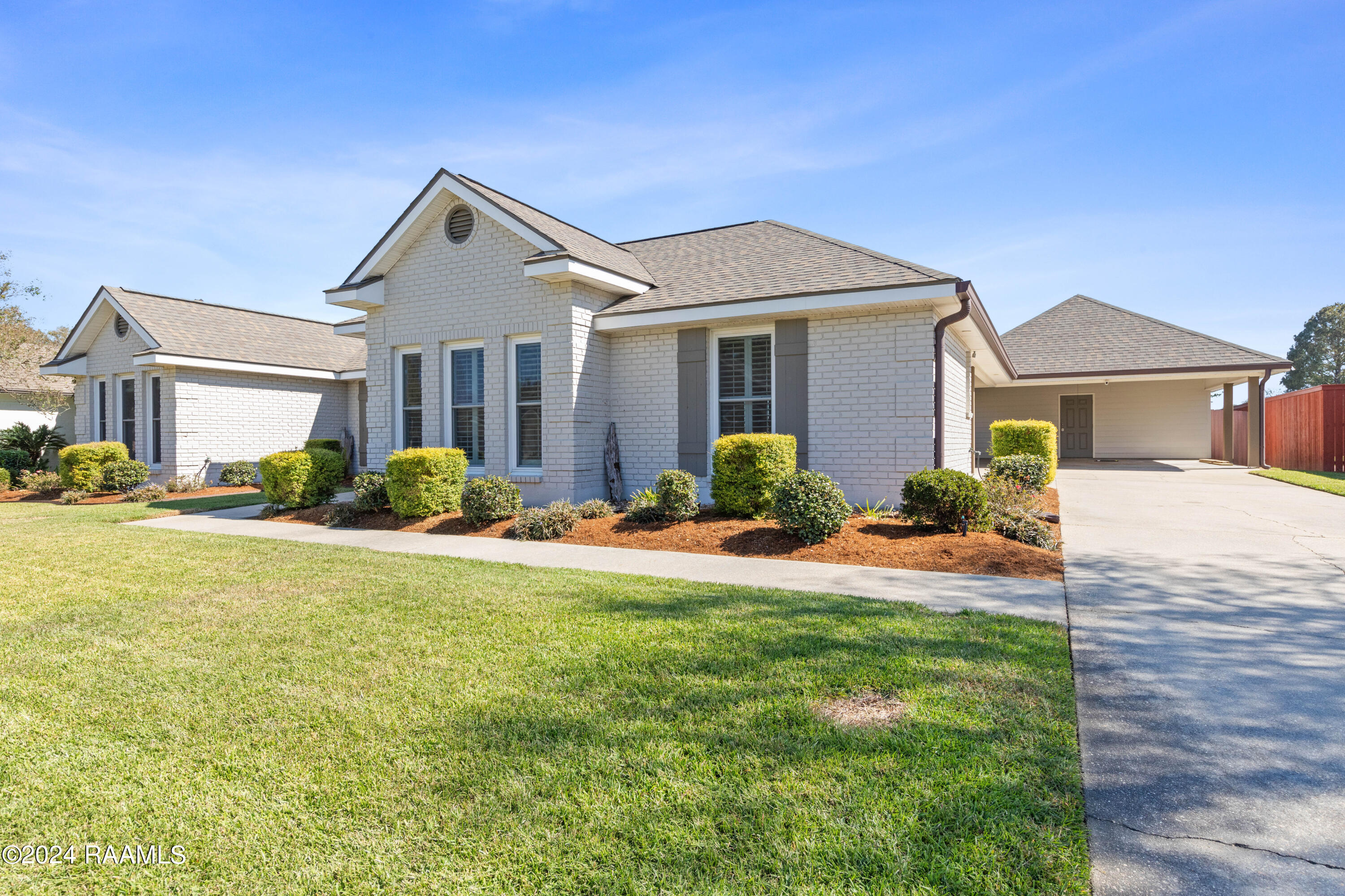 212 Candlelight Drive Lafayette, LA 70506 - Photo 3 of 50 212Candlelight-4