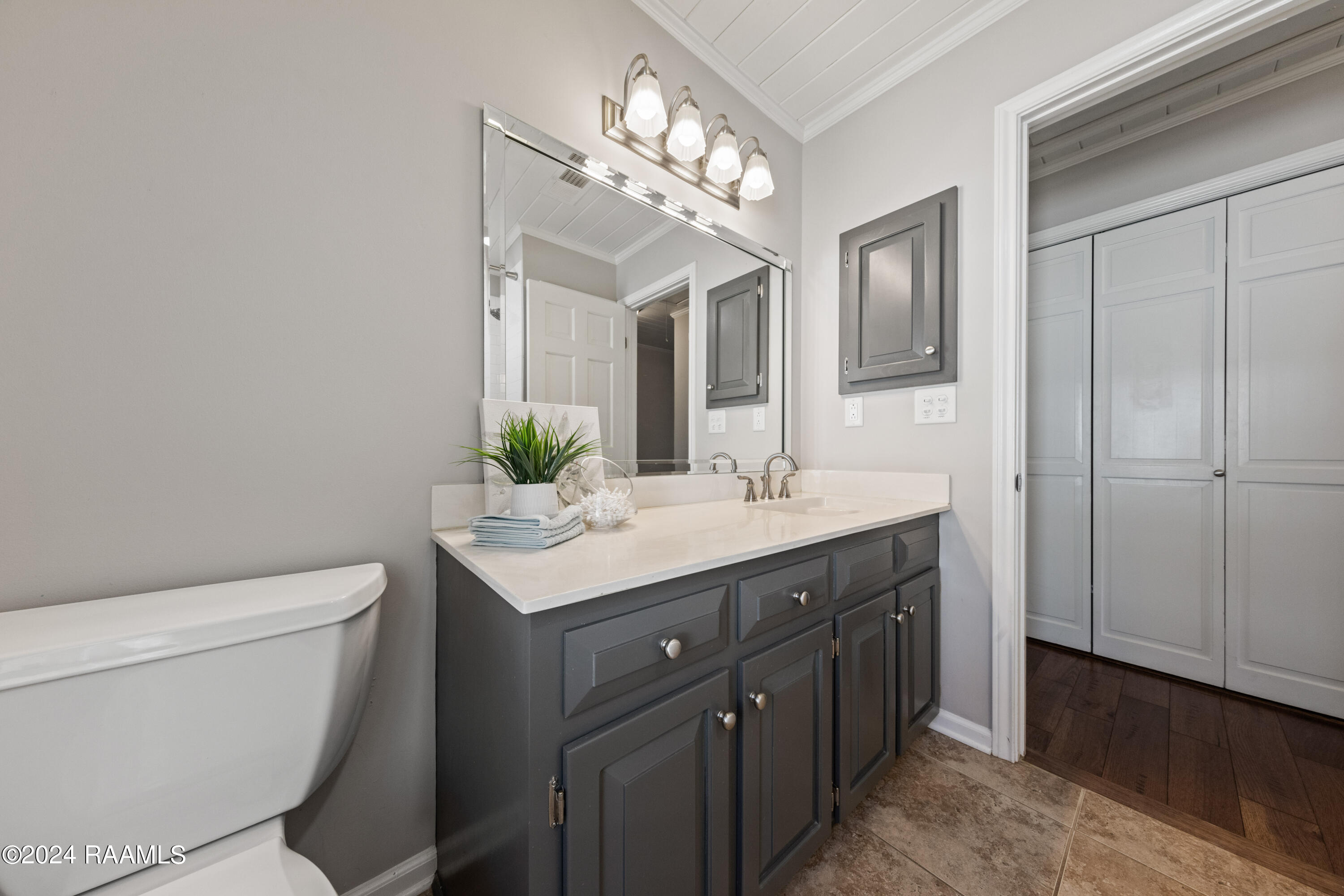 212 Candlelight Drive Lafayette, LA 70506 - Photo 35 of 50 212Candlelight-124