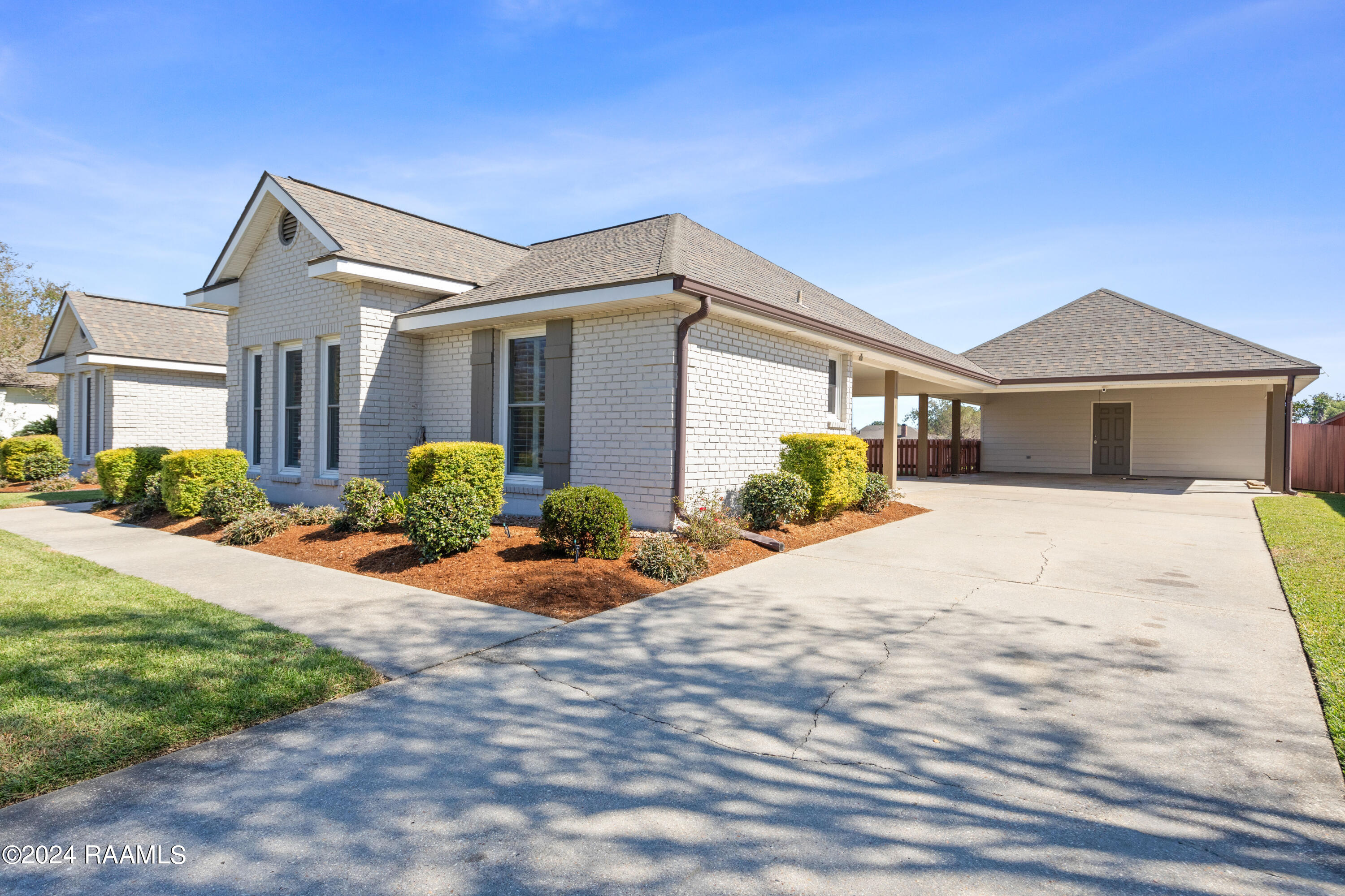 212 Candlelight Drive Lafayette, LA 70506 - Photo 4 of 50 212Candlelight-5