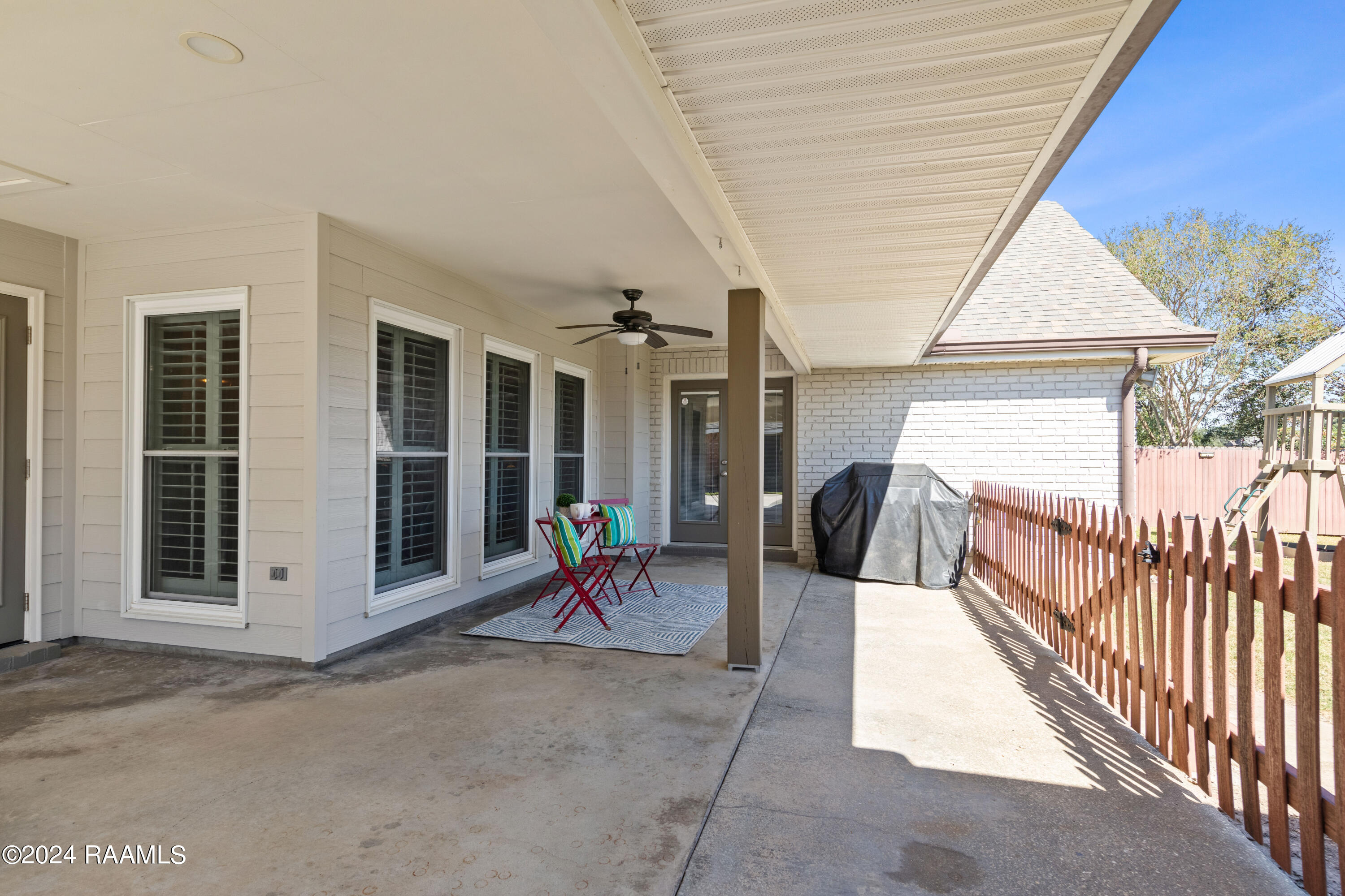 212 Candlelight Drive Lafayette, LA 70506 - Photo 43 of 50 212Candlelight-17