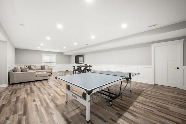 $949,000 | 210 Whittemore Drive, Sycamore, IL 60178