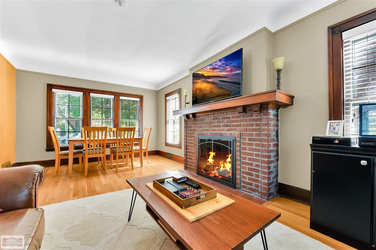 841 Fisher Road Grosse Pointe, MI 48230 - Photo 8 of 25 50057694-7.JPG