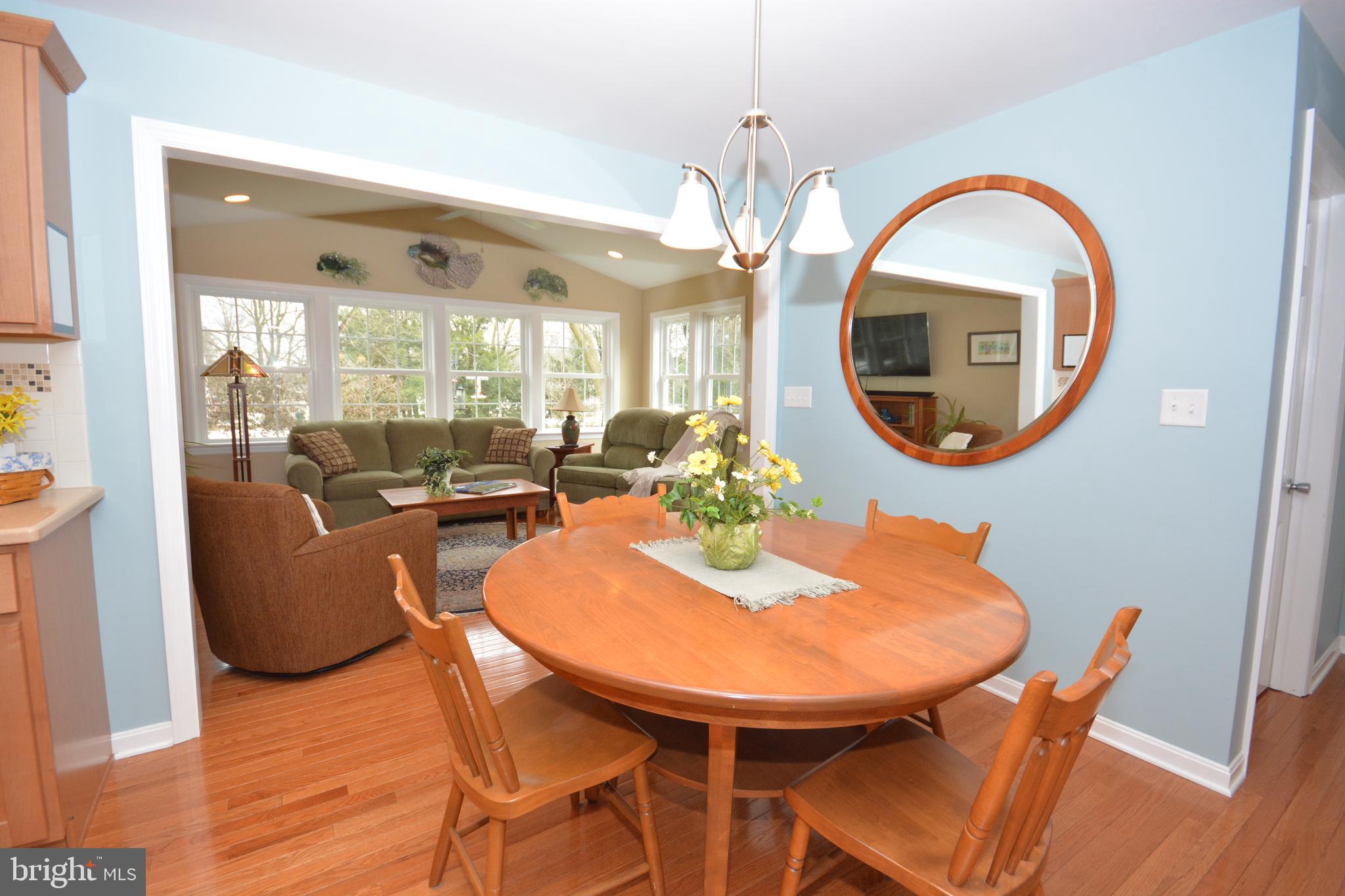 1949 Rachael Drive Lancaster, PA 17601 - Photo 10 of 28 Kitchen - Eat-In
