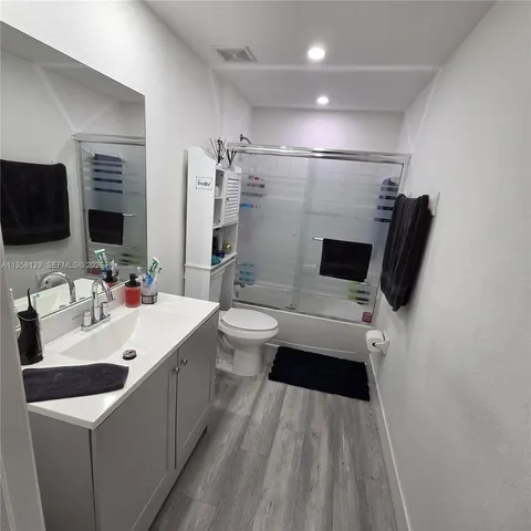 $2,800 | 6940 Northwest 179th Street, Unit 2037, Hialeah, FL 33015