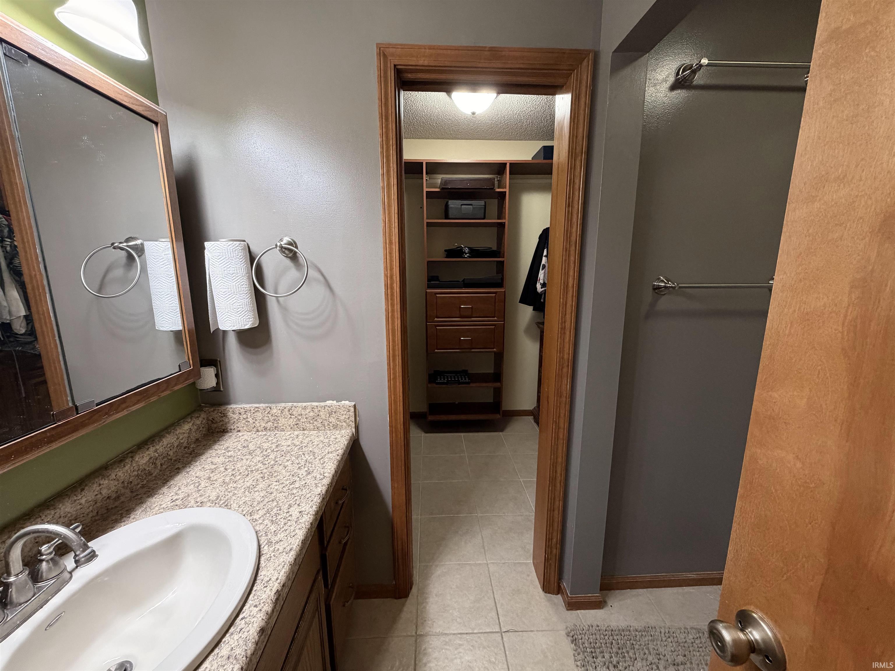 8609 Spring Forest Drive Fort Wayne, IN 46804 - Photo 24 of 40