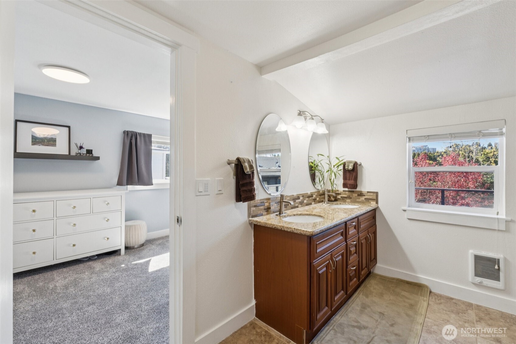 4409 26th Avenue Southwest Seattle, WA 98106 - Photo 15 of 26