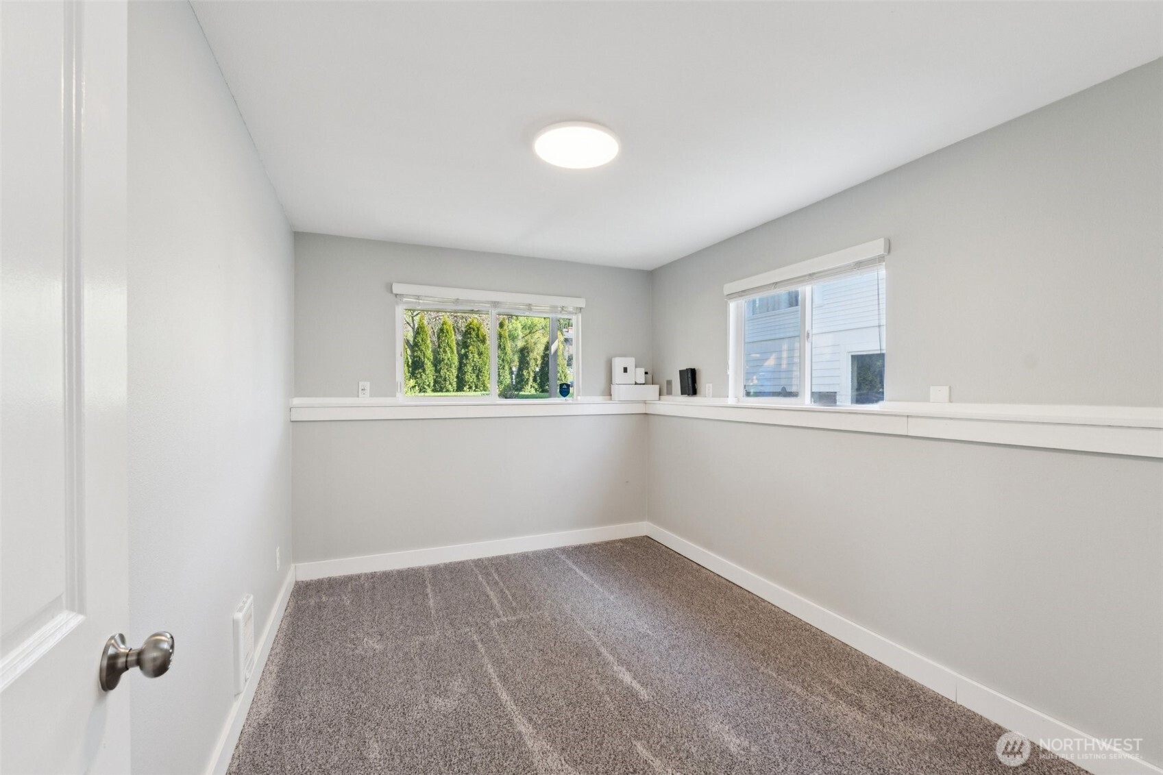 4409 26th Avenue Southwest Seattle, WA 98106 - Photo 18 of 26