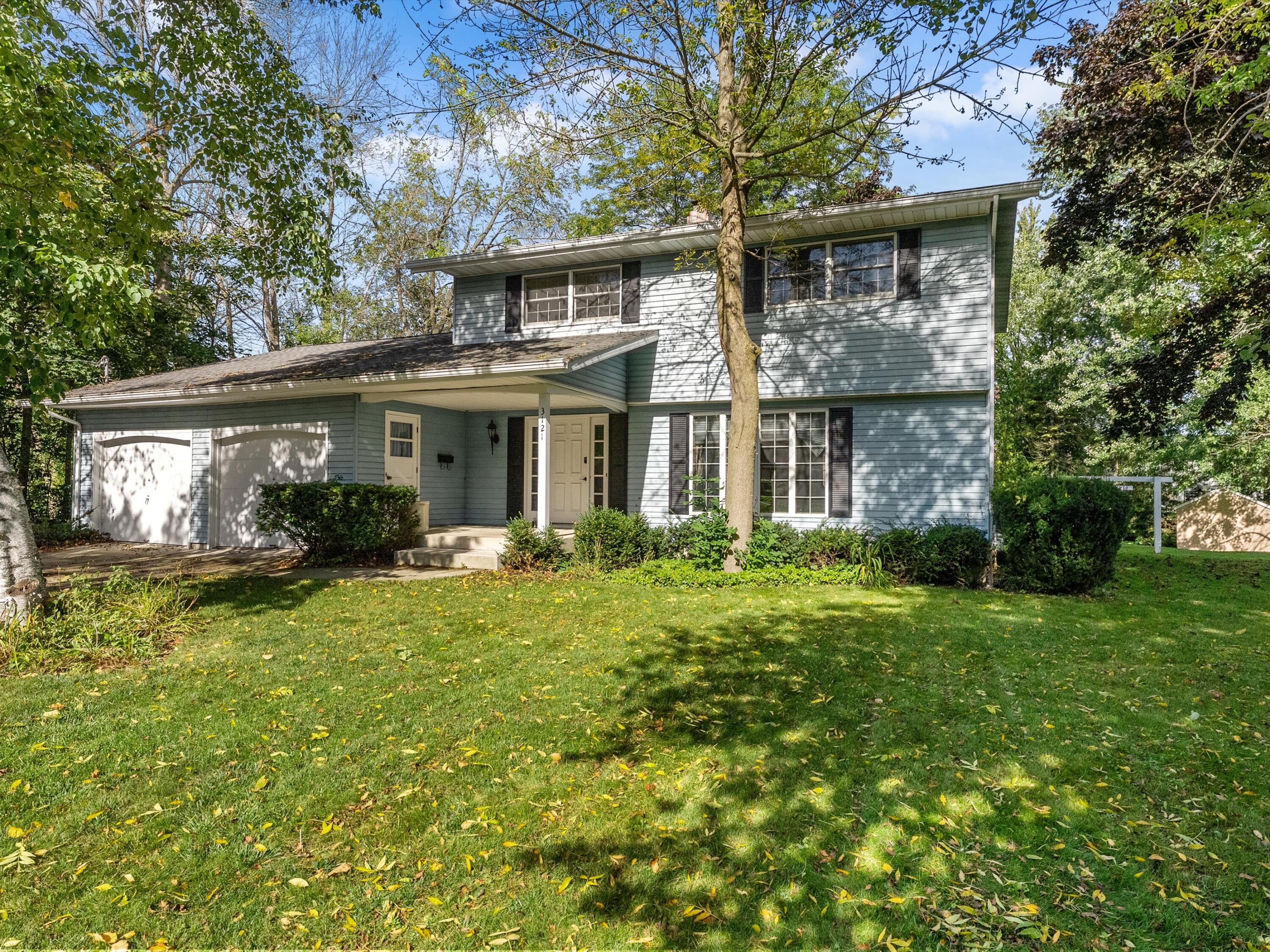 3121 Monroe Street Two Rivers, WI 54241 - Photo 1 of 1 01-001_2547892_03669