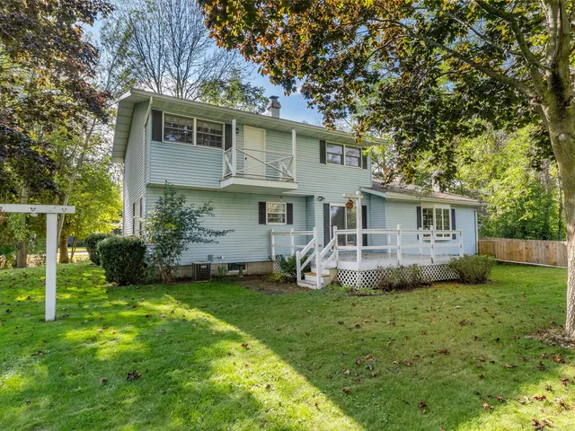 $324,900 | 3121 Monroe Street, Two Rivers, WI 54241